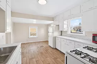 813 Jessamine Ave E, Saint Paul, MN 55106 - Photo 14