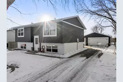 922 21st Street SE, Rochester, MN 55904 - Photo 2