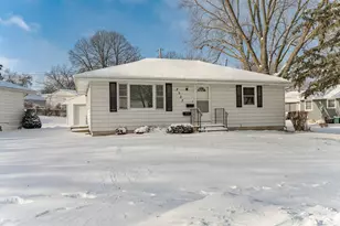 2327 14th Ave NW, Rochester, MN 55901 - Photo 2