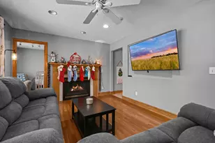 8021 Elbe St, Circle Pines, MN 55014 - Photo 4