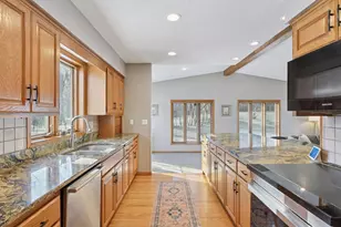 2908 Cedar Knoll Ct, Minnetonka, MN 55305 - Photo 14