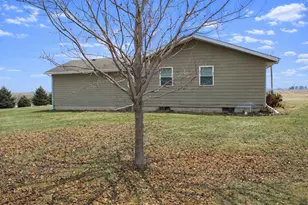 62328 340th St, Butterfield, MN 56120 - Photo 4