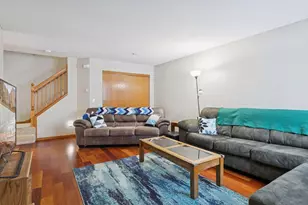 2085 Gresham Ave N, Oakdale, MN 55128 - Photo 6