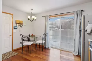 2085 Gresham Ave N, Oakdale, MN 55128 - Photo 14