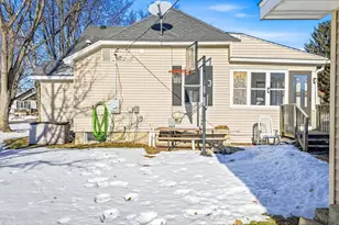 1140 Florence St, Baldwin, WI 54002 - Photo 28