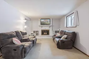 8868 89th St Cir S, Cottage Grove, MN 55016 - Photo 4