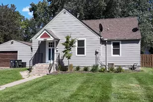 376 S Pierson Ave, New Richmond, WI 54017 - Photo 1