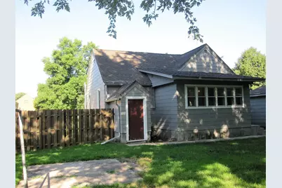 376 S Pierson Avenue, New Richmond, WI 54017 - Photo 2