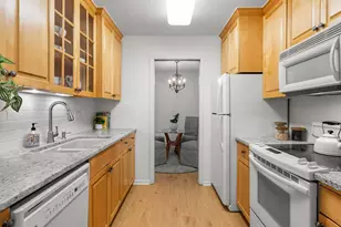 4380 Brookside Ct, Edina, MN 55436 - Photo 6