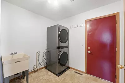 8824 Oregon Avenue N, Brooklyn Park, MN 55445 - Photo 18