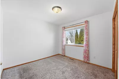 8824 Oregon Avenue N, Brooklyn Park, MN 55445 - Photo 32