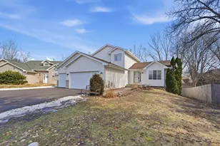 8824 Oregon Ave N, Brooklyn Park, MN 55445 - Photo 2