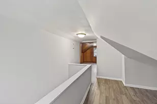 2057 Giesmann St, Roseville, MN 55113 - Photo 18