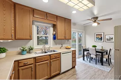 2057 Giesmann Street, Roseville, MN 55113 - Photo 12