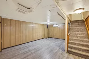 2057 Giesmann St, Roseville, MN 55113 - Photo 24