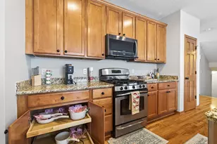 10025 Toledo Dr N, Brooklyn Park, MN 55443 - Photo 16