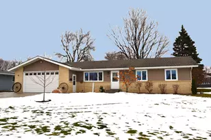 803 Hillcrest Dr, Montgomery, MN 56069 - Photo 1