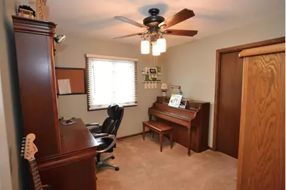 803 Hillcrest Drive, Montgomery, MN 56069 - Photo 18