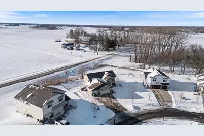 1663 Hidden Trail, Mayer, MN 55360 - Photo 10