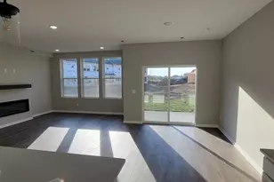 10385 Glacier Ln N, Maple Grove, MN 55369 - Photo 8