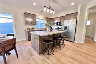 25840 Emerson Ct, Wyoming, MN 55092 - Photo 6