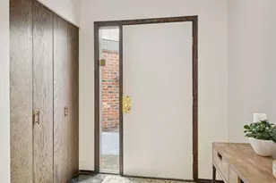 6066 Blake Ridge Rd, Edina, MN 55436 - Photo 2