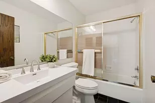 6066 Blake Ridge Rd, Edina, MN 55436 - Photo 22