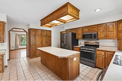 8805 Inverness Terrace, Brooklyn Park, MN 55443 - Photo 2