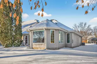 8810 Pointe Vista Dr, Victoria, MN 55386 - Photo 26