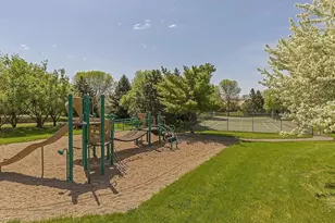 8810 Pointe Vista Dr, Victoria, MN 55386 - Photo 36