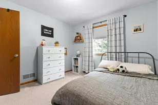 349 69th St N, Mahtomedi, MN 55115 - Photo 22