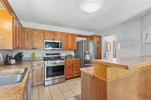 349 69th St N, Mahtomedi, MN 55115 - Photo 10