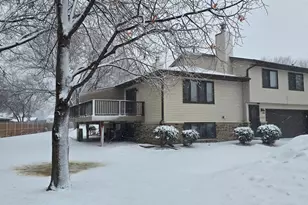 7848 83rd Ct N, Brooklyn Park, MN 55445 - Photo 2