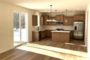 1873 Charleston Ln, Waconia, MN 55387 - Photo 4