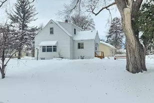 710 Johnson St, Henning, MN 56551 - Photo 2