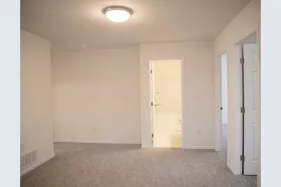 6738 Meadow View Drive S, Fargo, ND 58104 - Photo 8