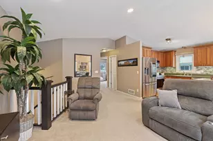 14410 40th Ave N, Plymouth, MN 55446 - Photo 10