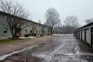 612 7th St NE, Pipestone, MN 56164 - Photo 2