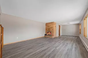 1305 4th St SW, Austin, MN 55912 - Photo 6