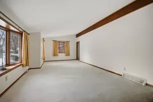 530 17th St SW, Owatonna, MN 55060 - Photo 4