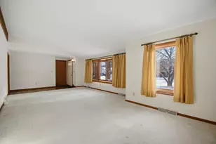 530 17th St SW, Owatonna, MN 55060 - Photo 6