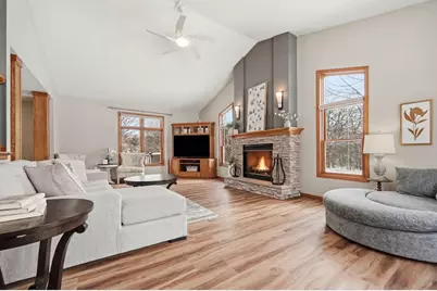 518 Pamela Lane, Hudson, WI 54016 - Photo 2