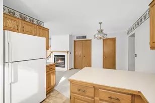 5345 Orleans Ln N, Plymouth, MN 55442 - Photo 8