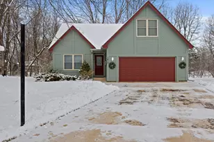 1415 105th Ln NW, Coon Rapids, MN 55433 - Photo 2