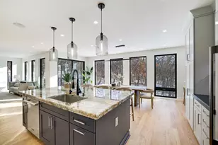 1125 Tyrol Trail, Golden Valley, MN 55416 - Photo 12