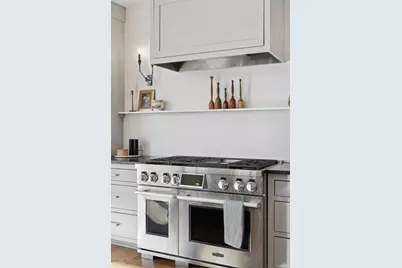 4813 Woodhill Way, Edina, MN 55424 - Photo 4