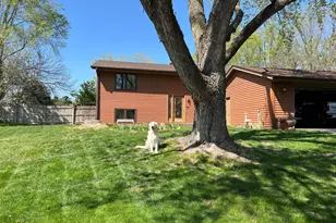 10512 Quebec Rd, Bloomington, MN 55438 - Photo 36
