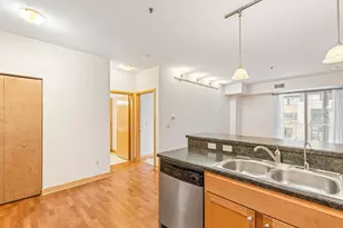 2900 University Ave SE, Minneapolis, MN 55414 - Photo 4