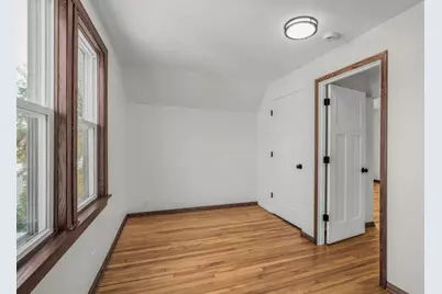 1048 Thomas Avenue, Saint Paul, MN 55104 - Photo 12