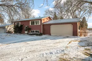 10285 99th Ave N, Maple Grove, MN 55369 - Photo 2
